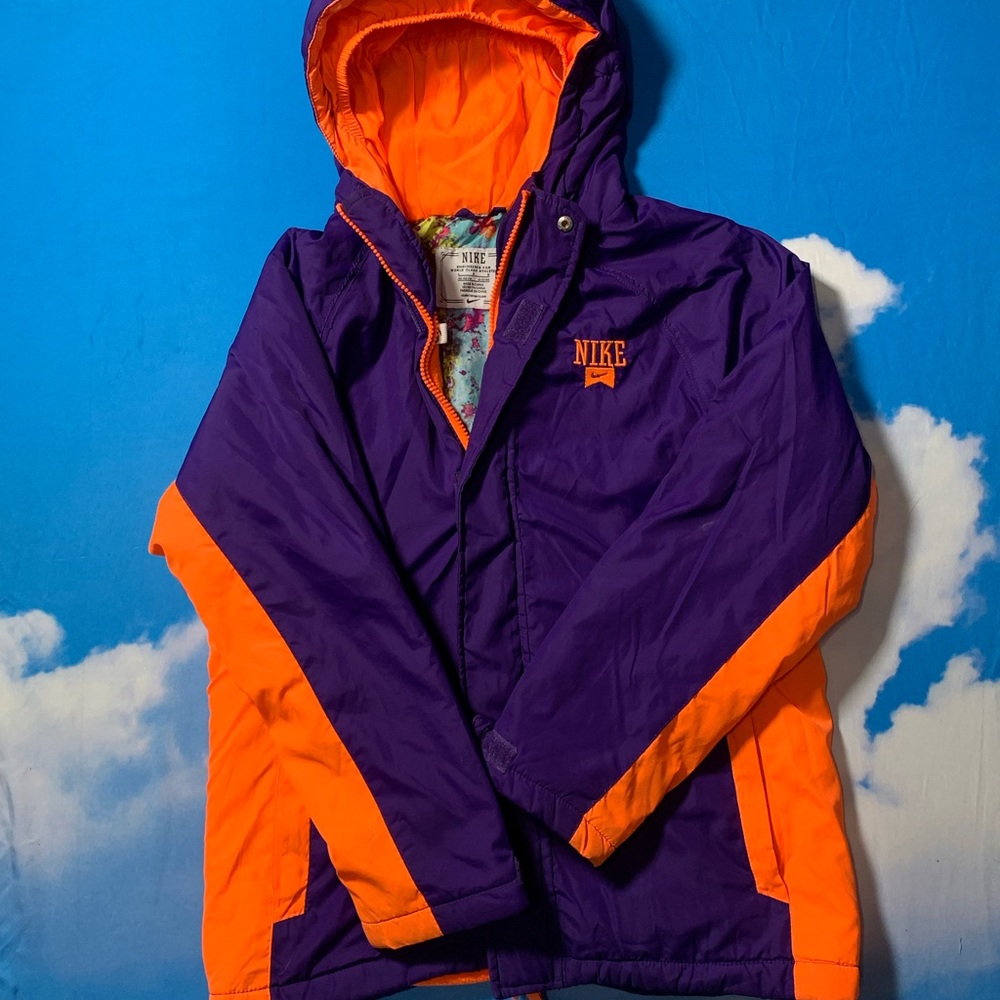 Nike youth jacket beautiful colourway